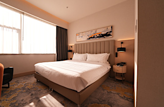 Crowne Plaza Cappadocia Superior Room King Bed 5